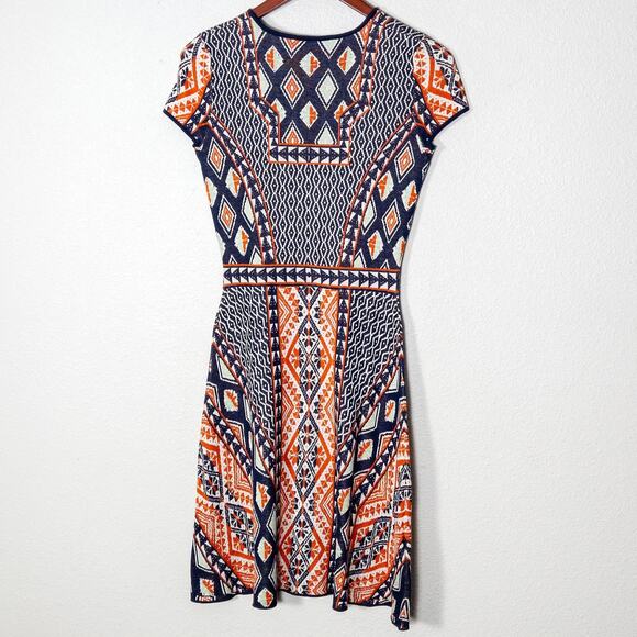 BCBGMaxAzria Fit and Flare Dress Geometric Print Size XS Boho Statement - Picture 3 of 9